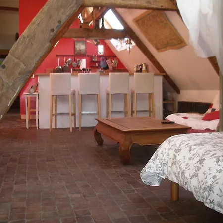 Le Refuge Des Cordeliers Apartment Laon Room photo